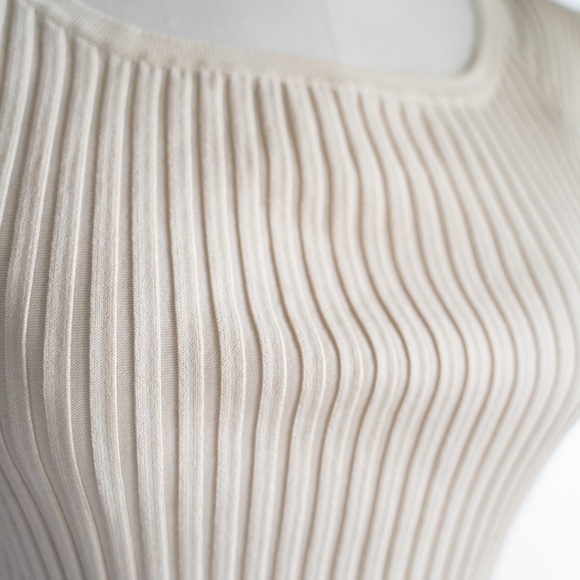 Silk ribbed cream cap sleeve top - Picture 2 of 6